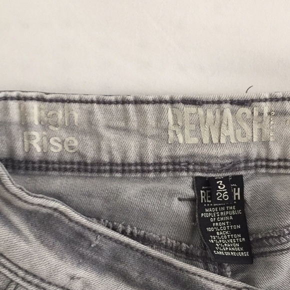 jean shorts - Picture 4 of 5